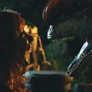 Claire comes facce to face with a Dilophosaurus. Jurassic World: Dominion.